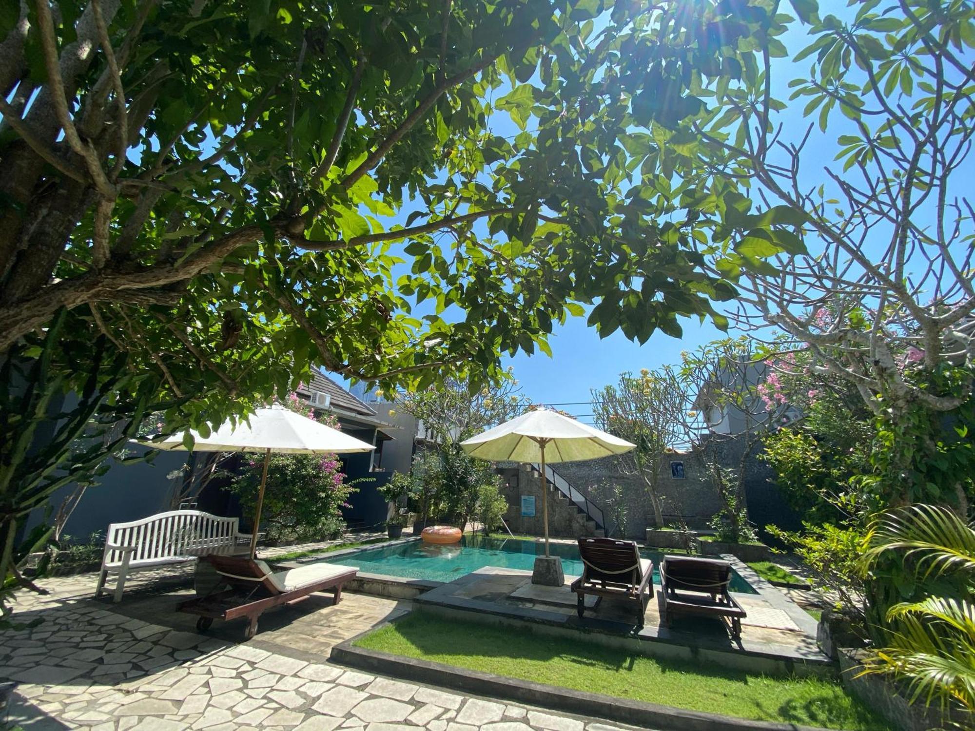 Ashana Hotel Uluwatu Exteriör bild