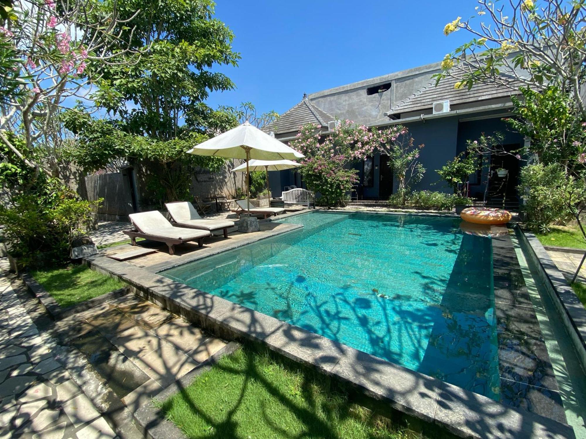 Ashana Hotel Uluwatu Exteriör bild