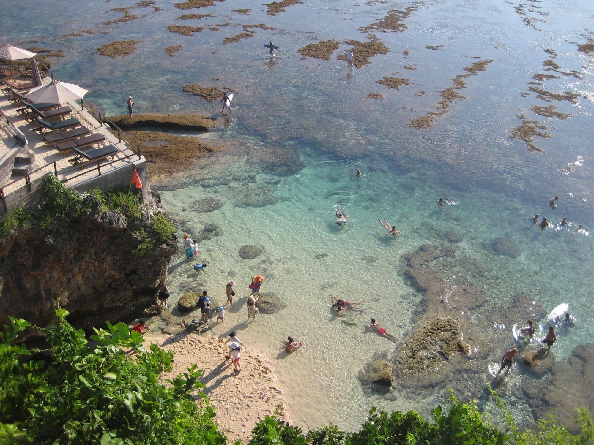 Ashana Hotel Uluwatu Exteriör bild